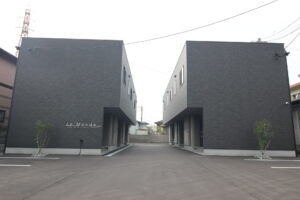 福岡県朝倉市 - ガレージ付き賃貸アパート Leage series「 Le Monde 」